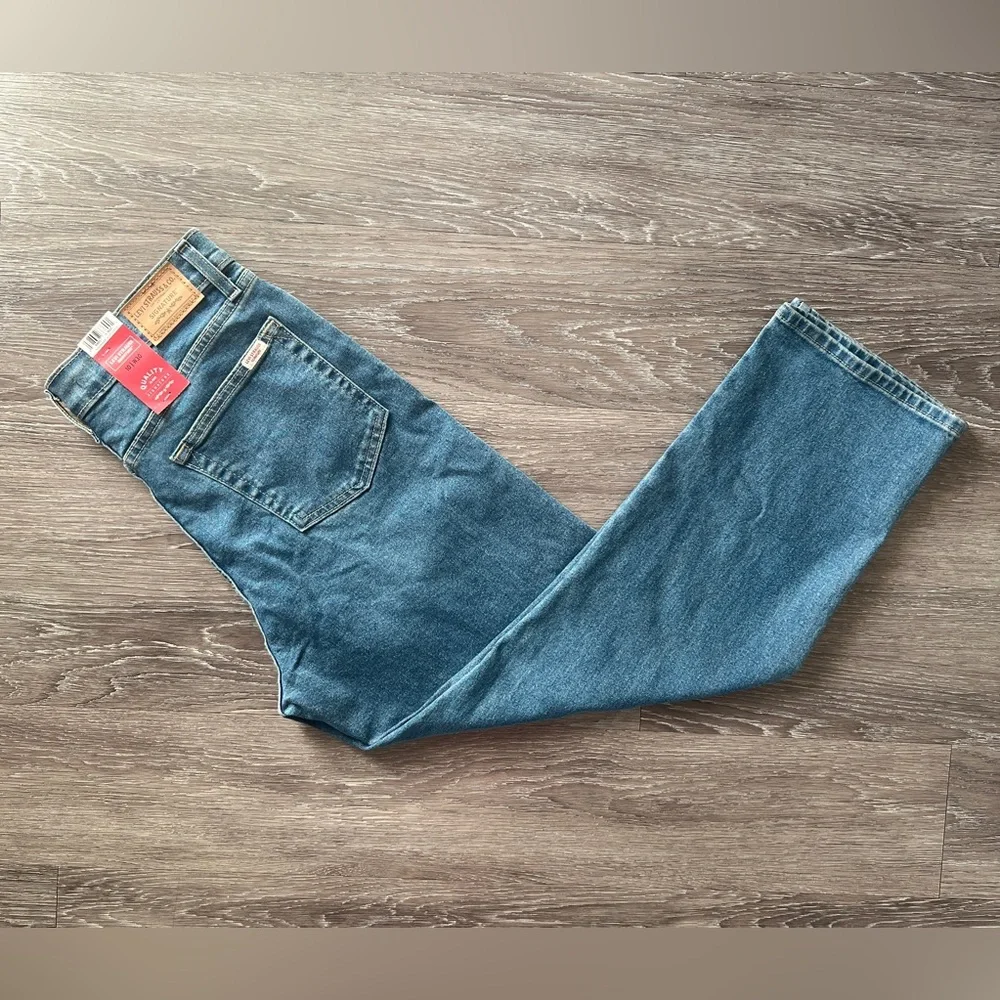 NWT Levi Strauss Signature High Rise Straight Jeans Size 10 W30 Comfort Stretch